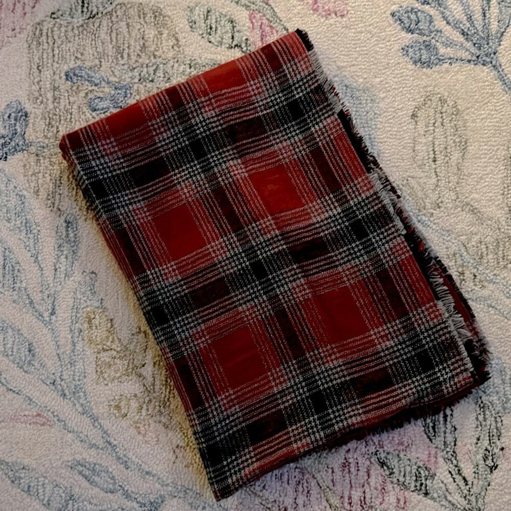 Large reversible scarf - Picture 2 of 5